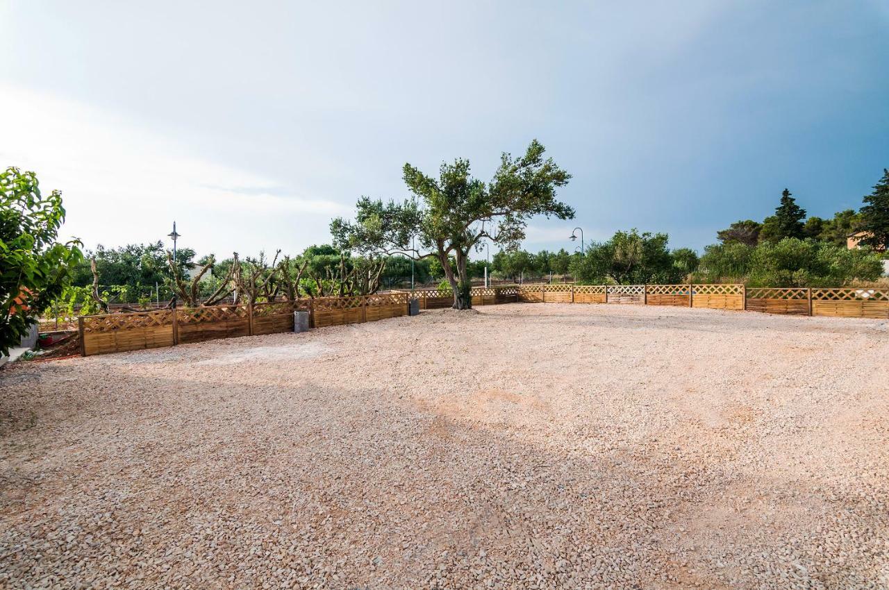Camp San Antonio Hotel Biograd Na Moru Eksteriør billede