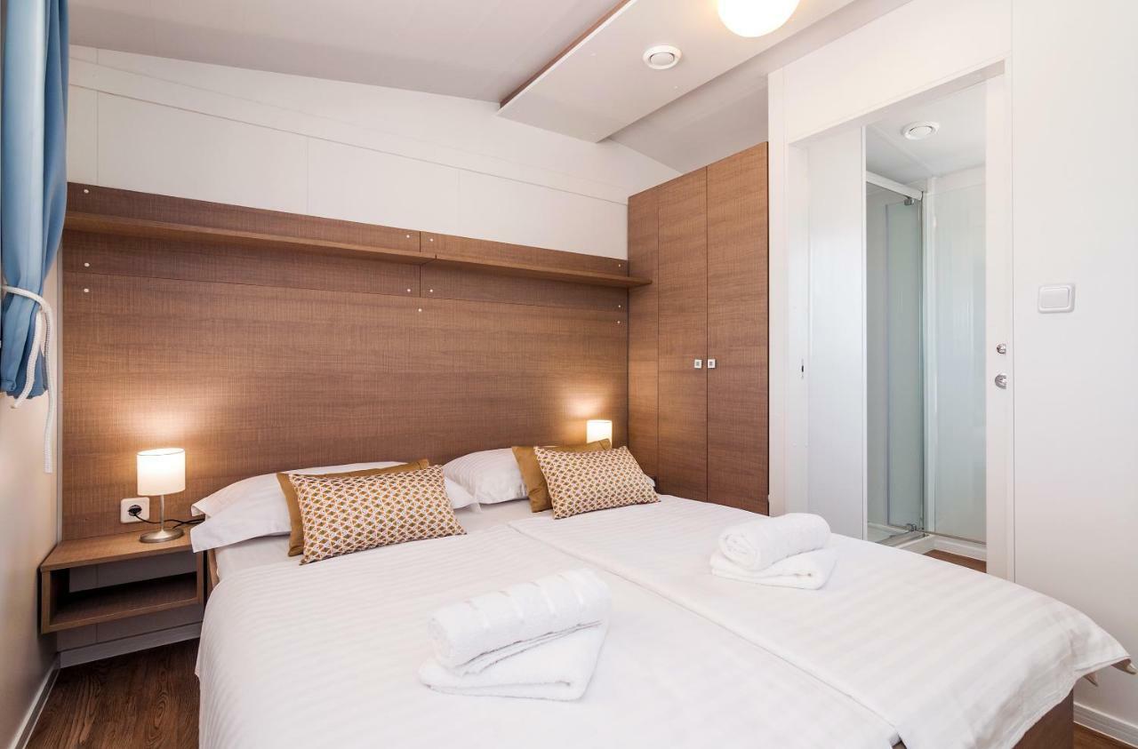 Camp San Antonio Hotel Biograd Na Moru Eksteriør billede