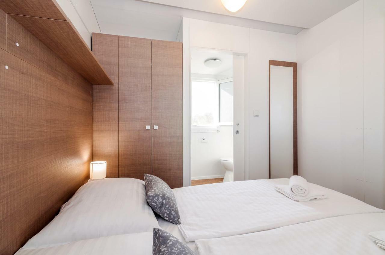 Camp San Antonio Hotel Biograd Na Moru Eksteriør billede