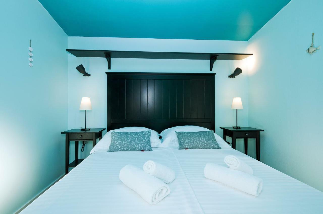 Camp San Antonio Hotel Biograd Na Moru Eksteriør billede